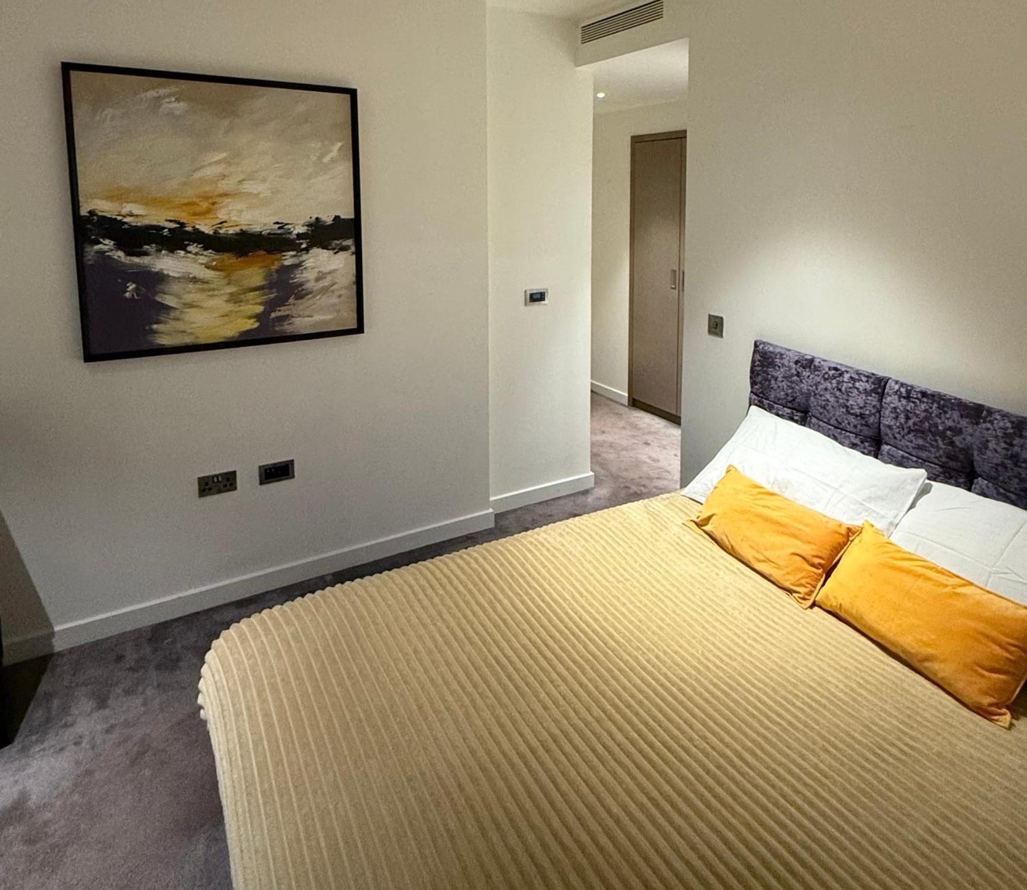 Luxury Modern 2 Bed Flat With Balcony And City View - Canary Wharf City Center ロンドン エクステリア 写真